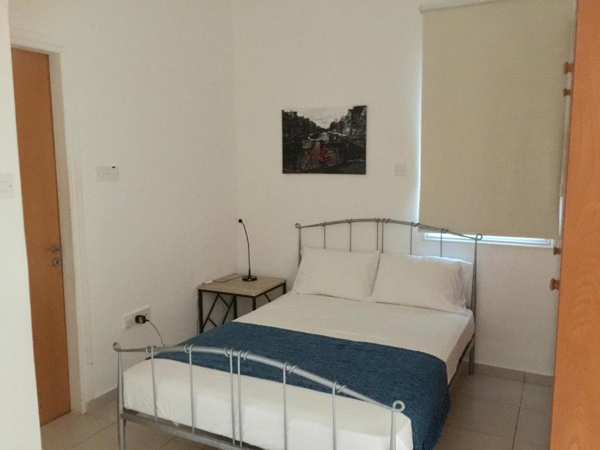 Davi'S Studio Apartment Pafos Zewnętrze zdjęcie